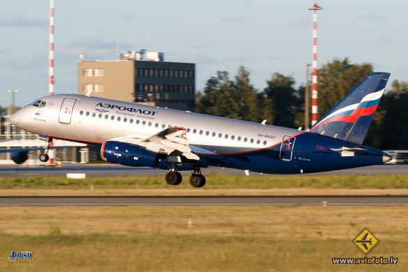 Sukhoi SSJ-100-95B Superjet 100 (RRJ-95B)