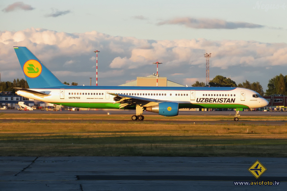 Boeing 757-23P