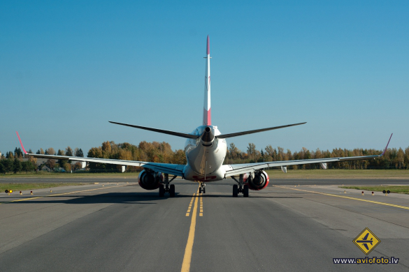 Embraer 195LR (ERJ-190-200LR)