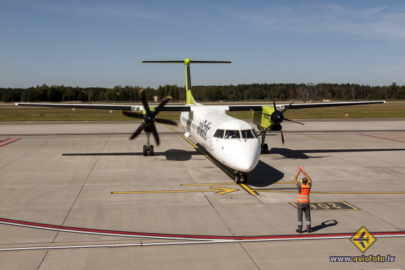 Bombardier DHC-8-402 Q400