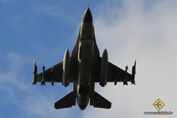 Lockheed Martin F-16 Fighting Falcon