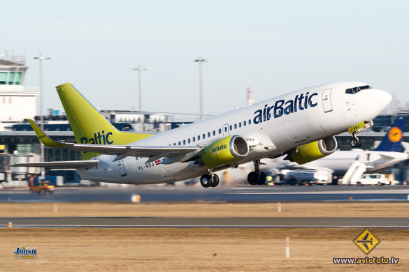 Boeing 737-36Q