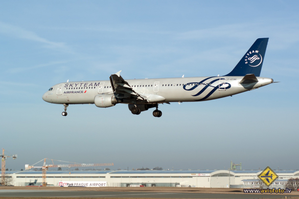 Airbus A321-211