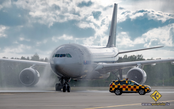 Airbus A330-223