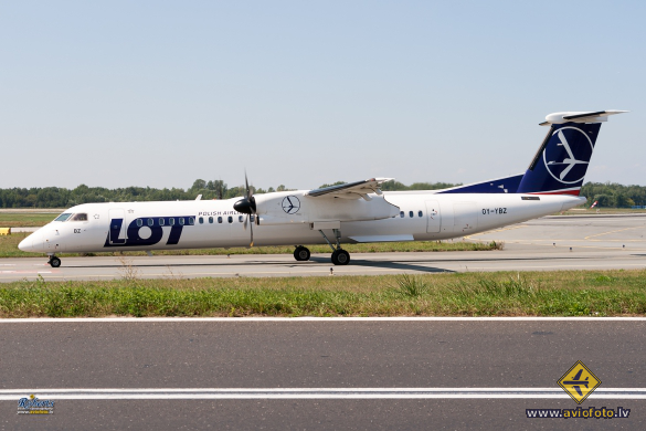 Bombardier DHC-8-402 Q400