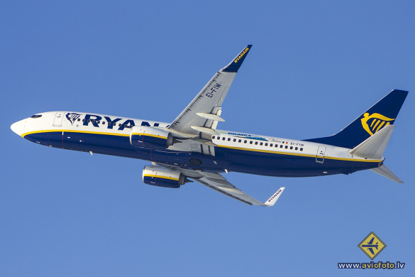 Boeing 737-8AS