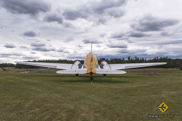 Douglas C-47B Skytrain (DC-3)