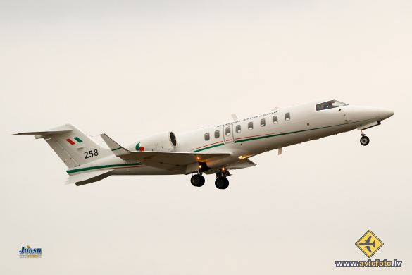 Learjet 45
