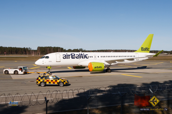 Bombardier CSeries CS300 (BD-500-1A11)