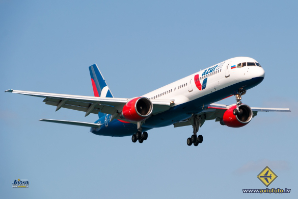 Boeing 757-231