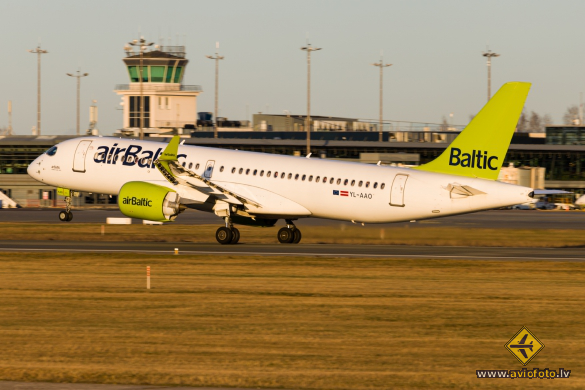 Airbus A220-300