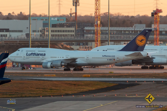 Boeing 747-430