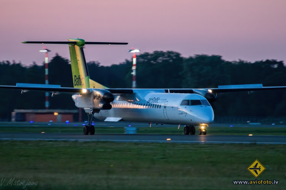 Bombardier DHC-8-402 Q400