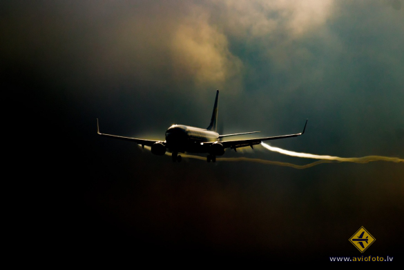 Boeing 737-8AS
