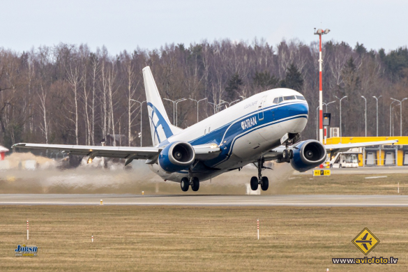 Boeing 737-46Q(SF)