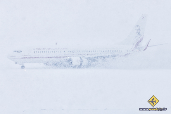 Boeing 737-86X