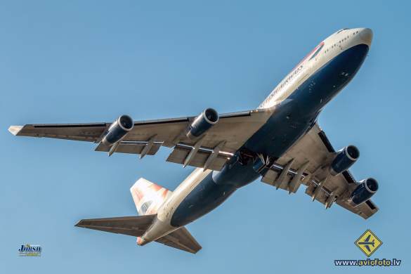 Boeing 747-436
