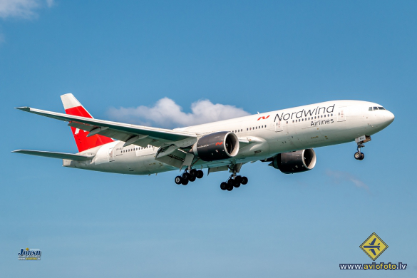 Boeing 777-2Q8/ER