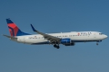 Boeing 737-832
