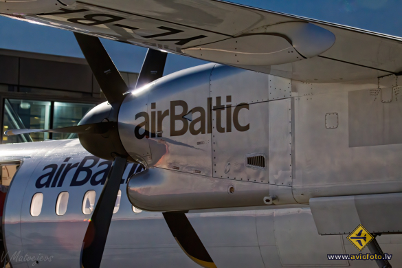 Bombardier DHC-8-402 Q400