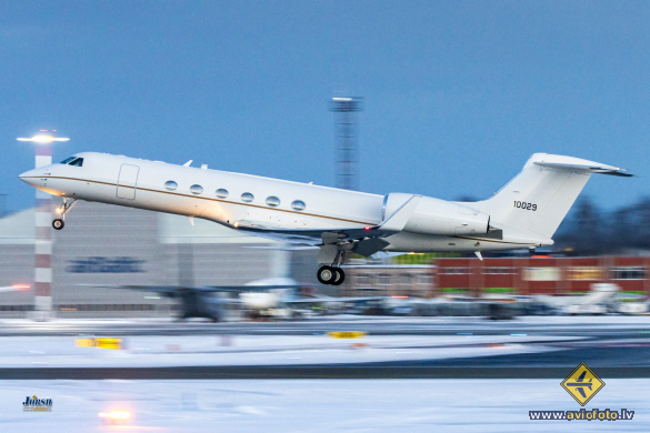 Gulfstream Aerospace C-37A Gulfstream V (G-V)