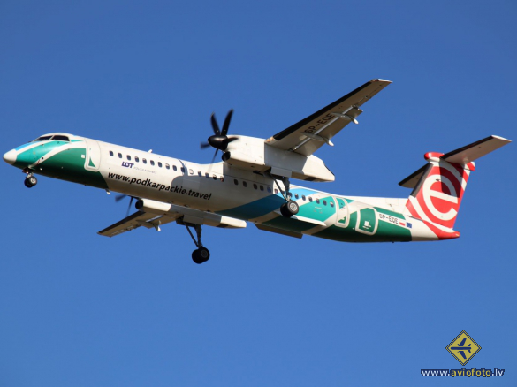 Bombardier DHC-8-402 Q400