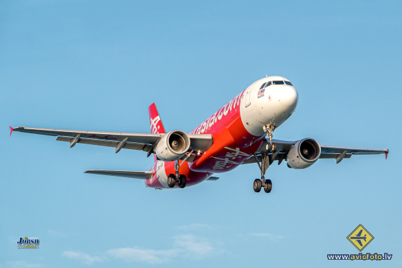 Airbus A320-216