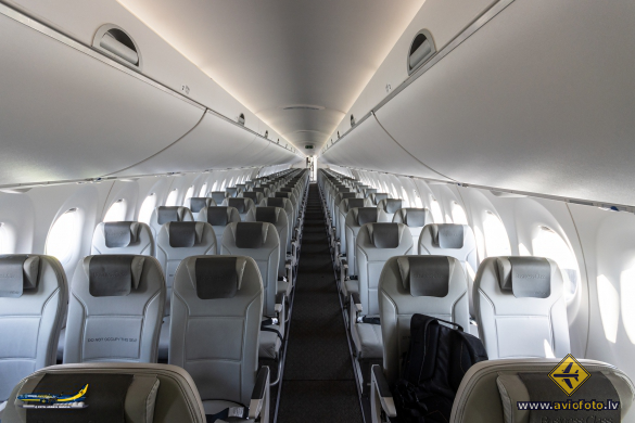 Airbus A220-300