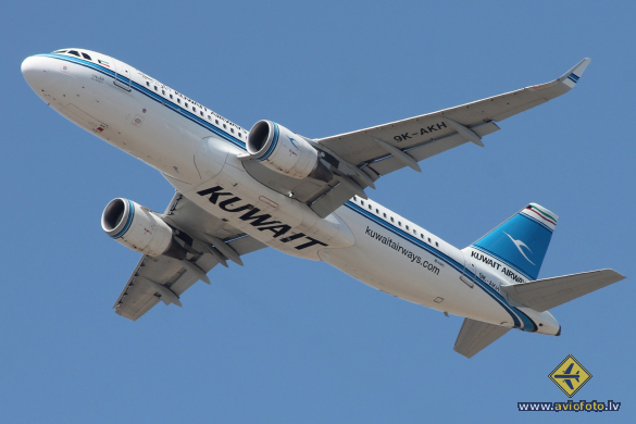 Airbus A320-214
