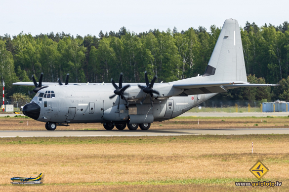 Lockheed Martin C-130J Hercules (L-382)