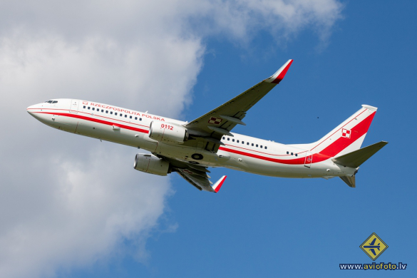 Boeing 737-8TV BBJ2