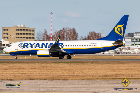 Boeing 737-8AS