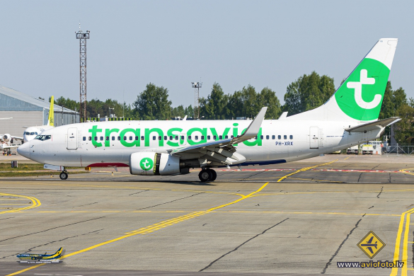 Boeing 737-7K2