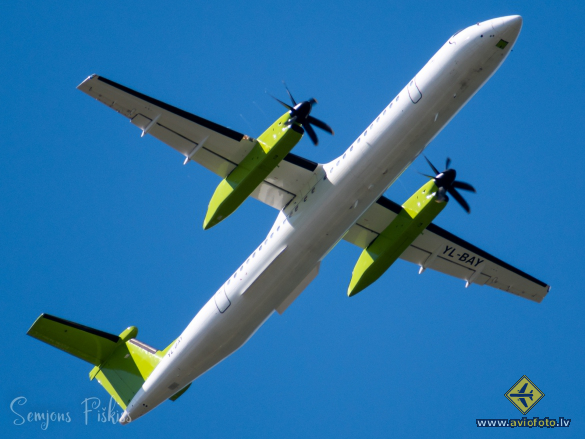 Bombardier DHC-8-402 Q400