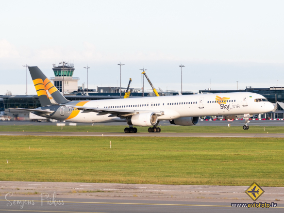 Boeing 757-330