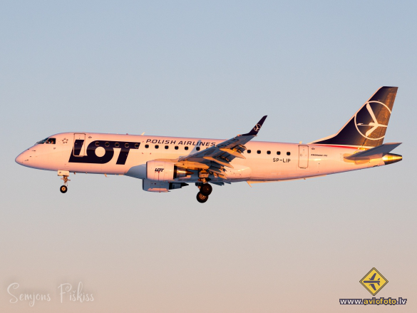 Embraer 175STD (ERJ-170-200STD)