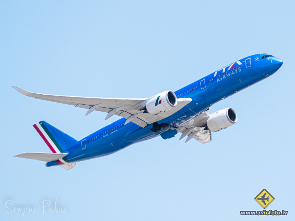 Airbus A350-941