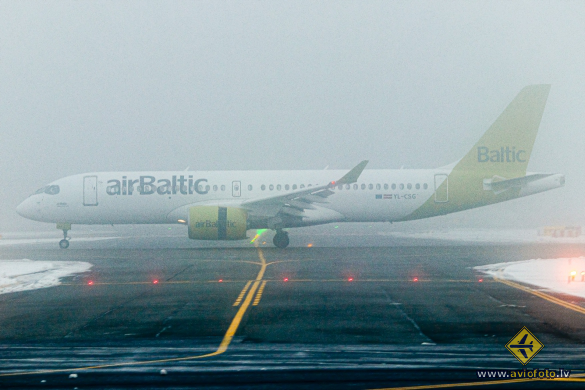 Bombardier CSeries CS300 (BD-500-1A11)