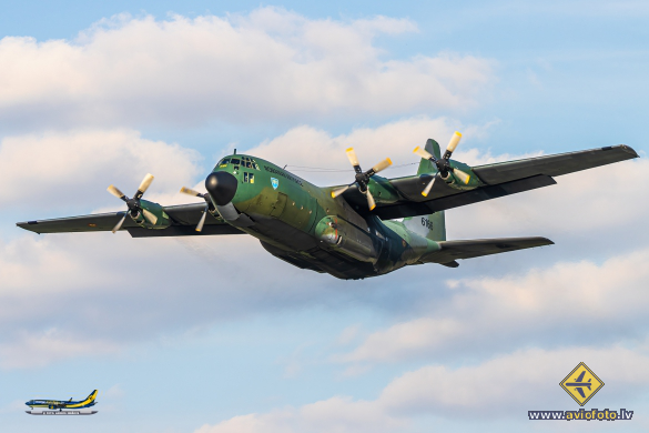 Lockheed C-130B Hercules (L-282)