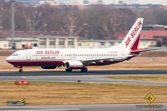 Boeing 737-85F