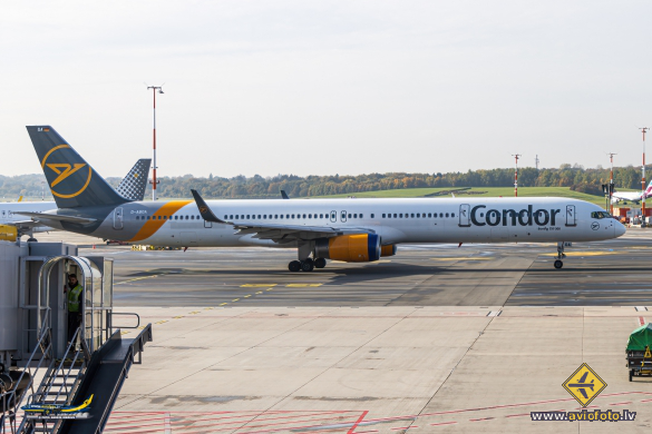 Boeing 757-330