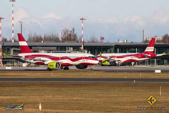 Airbus A220-300