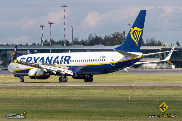 Boeing 737-8AS