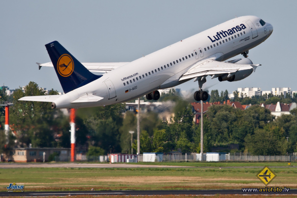 Airbus A320-214