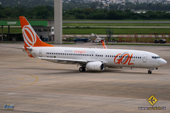 Boeing 737-8EH