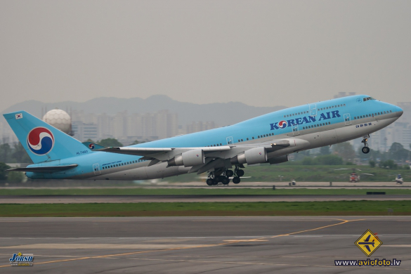 Boeing 747-4B5