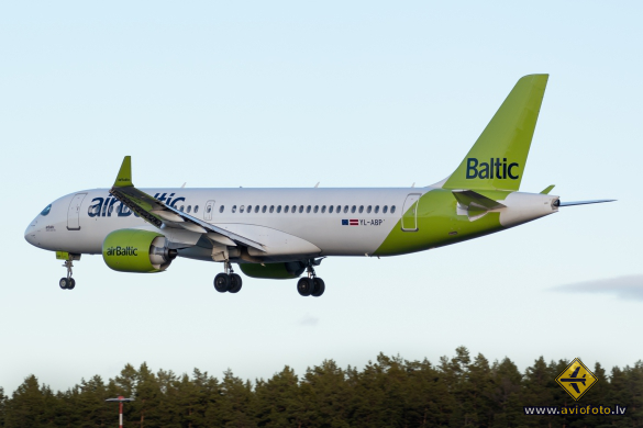 Airbus A220-300
