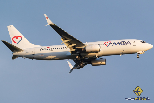 Boeing 737-85F