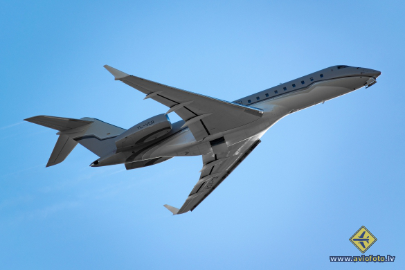 Bombardier Global Express XRS (BD-700-1A10)