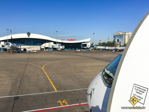 Bombardier CSeries CS300 (BD-500-1A11)